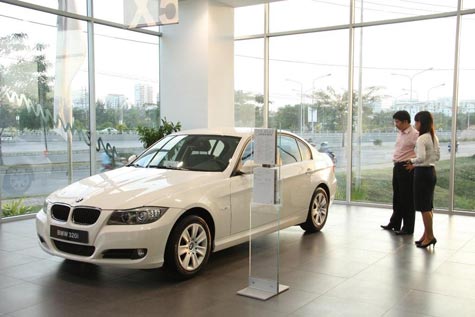 BMW tăng giá mạnh các dòng xe