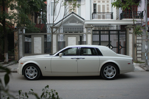 Khám phá Rolls-Royce Phantom tại Hà Nội