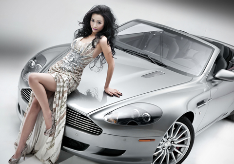 Aston Martin DB9 Volante và những đường cong quyến rũ