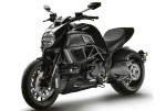 Ducati Diavel thêm bản 'kim cương đen'