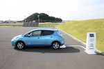 Nissan LEAF 2.0 sẽ có thể sạc điện không dây