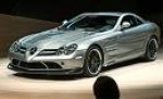 Mercedes sports car heads for VN
