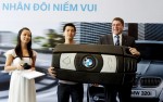 Khách hàng đầu tiên trúng BMW 320i