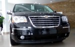 'Đập hộp' Chrysler Grand Voyager 2011 tại Việt Nam