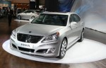 Mua Hyundai Equus nhận iPad