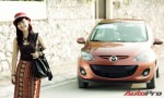 Thiếu nữ diện váy Bohemieng tươi tắn bên Mazda2