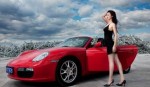 Bóng hồng làm dáng bên Porsche mui trần