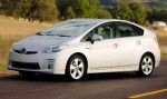 Toyota Prius soán ngôi Corolla tại Nhật