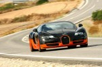 Đến lượt Bugatti Veyron 16.4 Super Sport cháy hàng