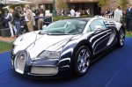 Cận cảnh Bugatti Veyron Grand Sport trang trí bằng sứ