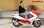 Thay áo mới cho Honda PCX 125