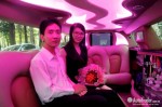 Màn cầu hôn với xe Limousine độc đáo tại Việt Nam