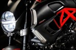 Ducati Diavel : Mới ra đã bị thu hồi