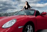 "Tiểu Lưu Gia Linh" tạo dáng bên xế hộp Porsche