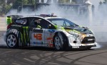 Xem Ken Block "mổ xẻ" Ford WRC Fiesta