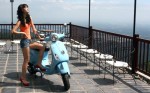 Người đẹp Việt mảnh mai cùng Vespa LX