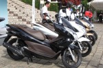 Honda PCX phát sốt, khan hàng do làm giá, "om hàng"?