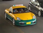 Dùng siêu xe Porsche làm taxi để quảng cáo điện thoại