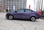 Kia K2 giá rẻ giật mình