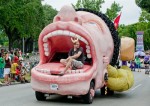 Xem xe “độc” tại Houston Art Car Parade 2010